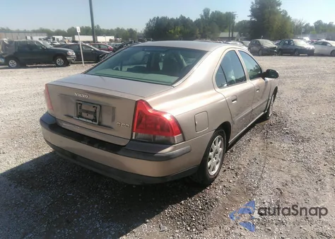 2001 Volvo S60 2.4 A/2.4 A Sr/2.4 M from USA, damaged, VIN YV1RS61R312074885